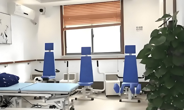 深圳人才引进哪个区好_2025上海城市形象片焕新发布：上海新一刻，城市因你更美好 人针对老年失能失智
